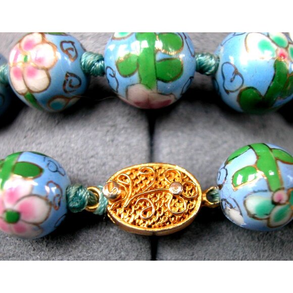 Handcrafted Cloisonné Floral Bead Necklace With Gold-Tone Ornate Clasp 18" Lengt - Picture 3 of 3